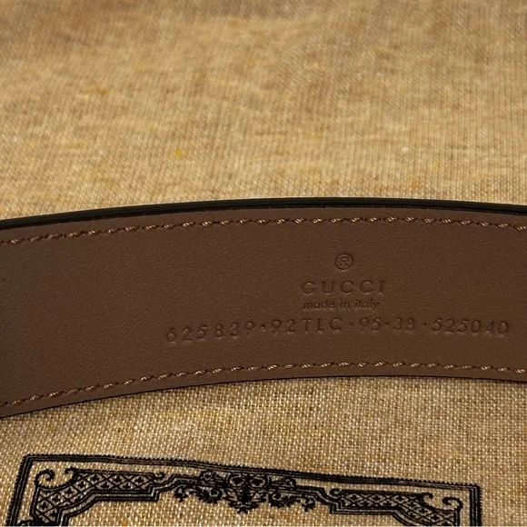 Gucci Taupe Belt with Gold Buckle - Picture 7 of 9